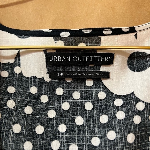 Urban Outfitters | Jocelyn Floral Printed Wrap Dress Mini Retro Size S - Picture 3 of 14